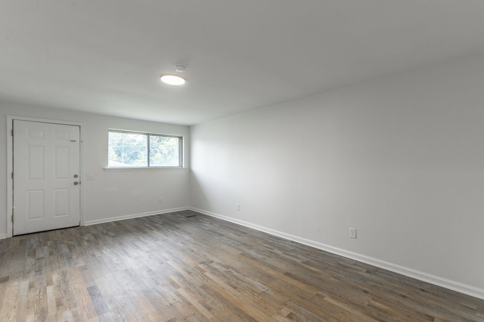Building Photo - 2171 Dugan St