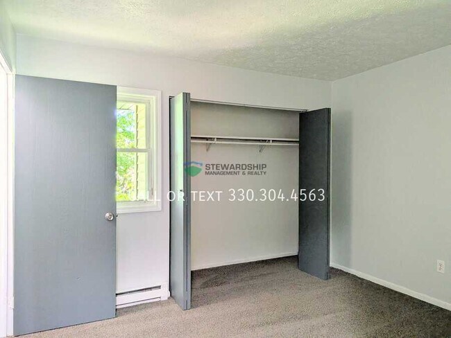Building Photo - 235 Engadine Ct