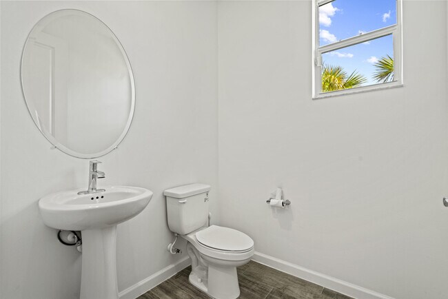 Building Photo - 11340 SW Lyra Dr.