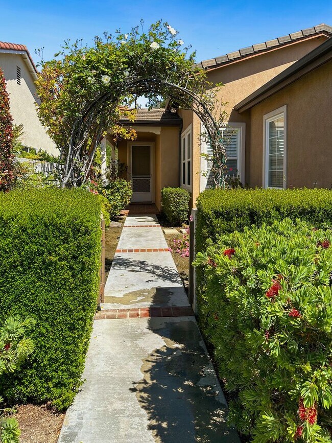 Building Photo - Charming 3-Bedroom Home in 55+ Talega Vill...