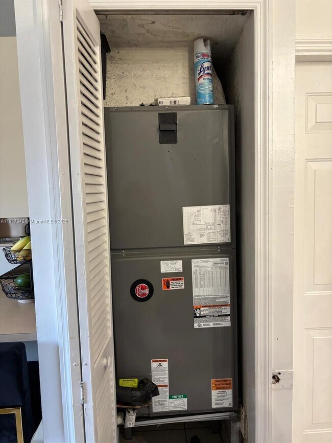 Building Photo - 16487 SW 56th Terrace