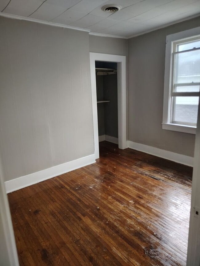 Building Photo - 3 Bedroom apartment for rent