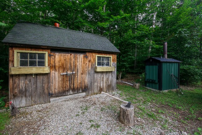 Building Photo - 1180 N Rd