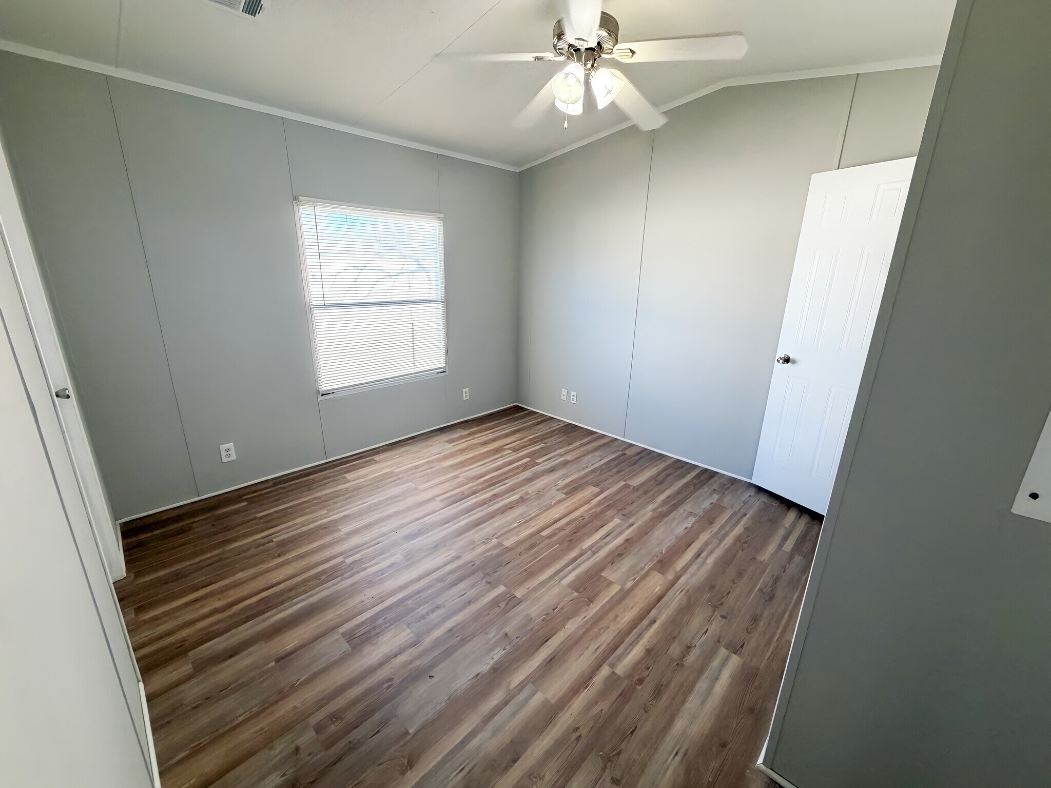 Building Photo - 110 N Michigan St