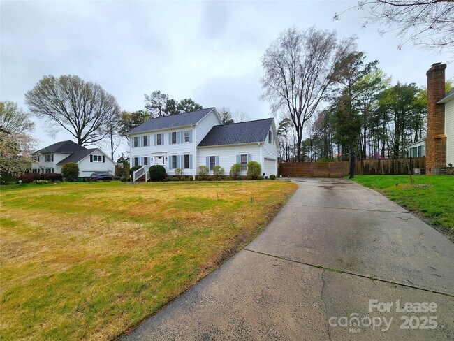 Building Photo - 7232 Sheffingdell Dr