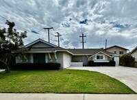 Building Photo - Beautifully Remodeled 3-Bedroom Home for Lease in a Highly Desirable Neighborhood