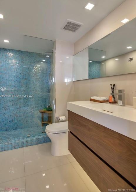 Building Photo - 4000 Towerside Terrace