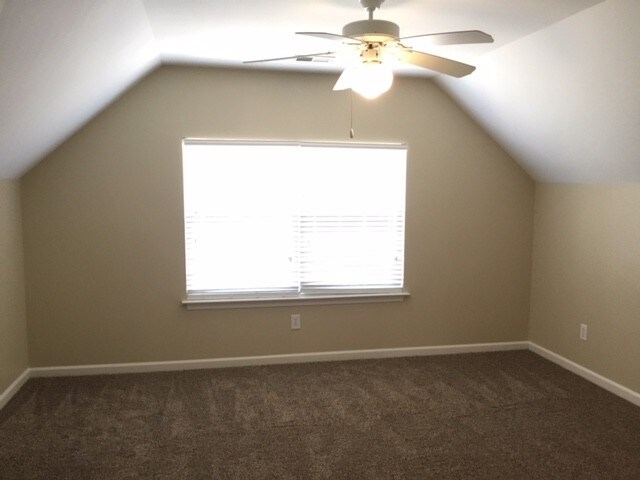 Building Photo - 3907 Gisbourne Dr
