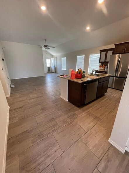 Building Photo - 13928 Sky Harbor Ave