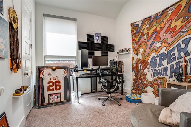 Building Photo - 1308 Bluebonnet Ln