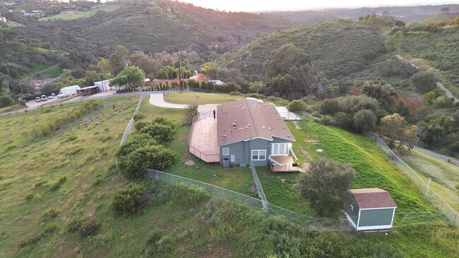 Building Photo - Stunning Single-Story with Spacious Deck, Panoramic Views, on Gated/Fenced Property!