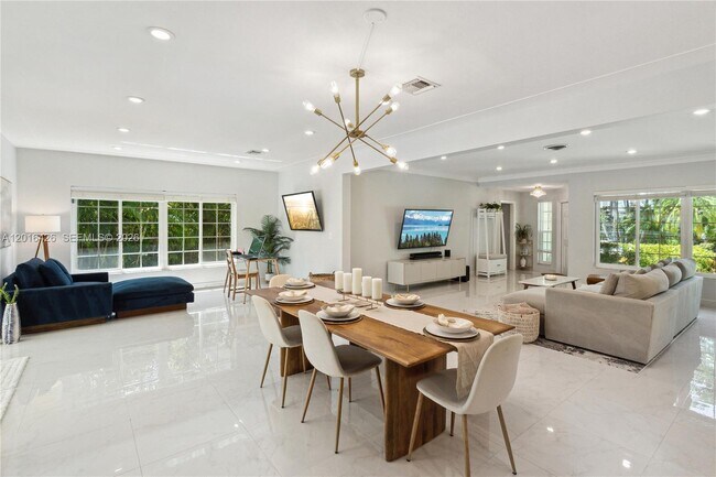 Building Photo - 7511 Miami View Dr