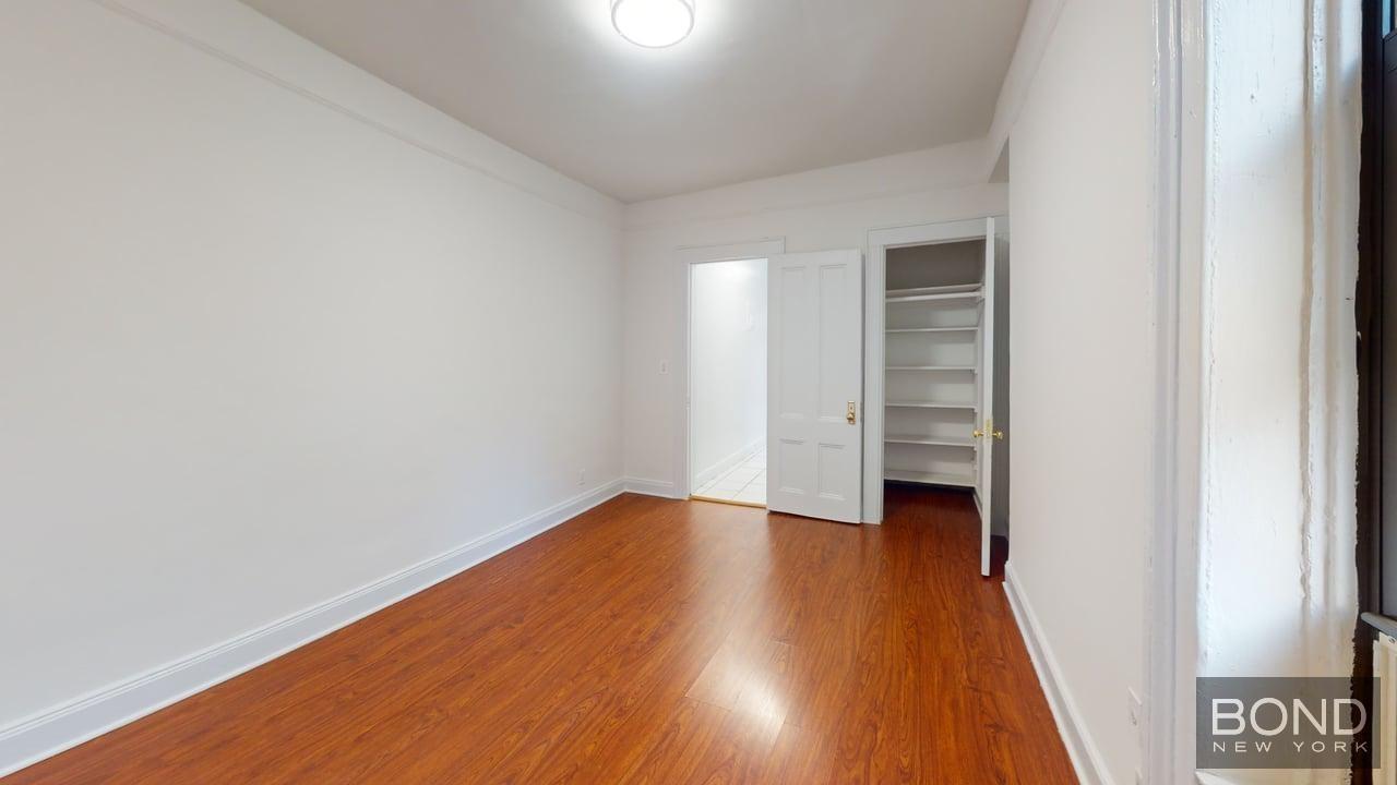 Building Photo - 171 E 88th St