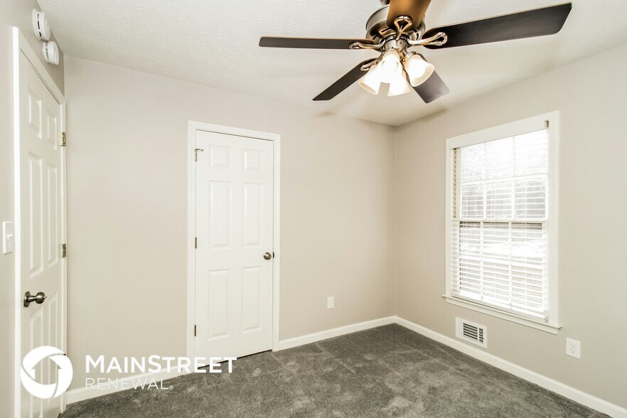 Building Photo - 585 Nottingham Dr