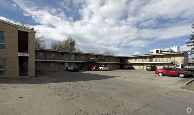 Primary Photo - Columbine Apartments