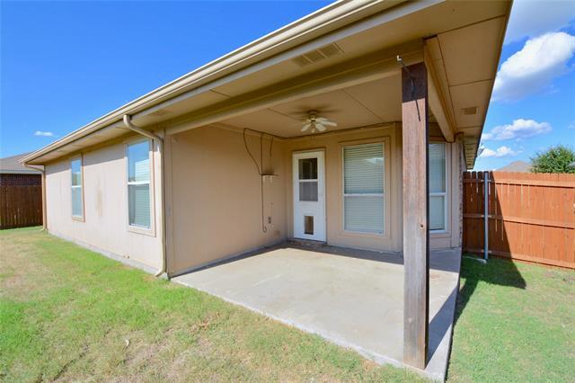 Building Photo - 621 Chestnut Ct