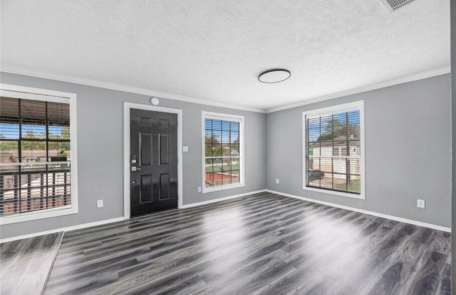 Building Photo - 502 Frawley St