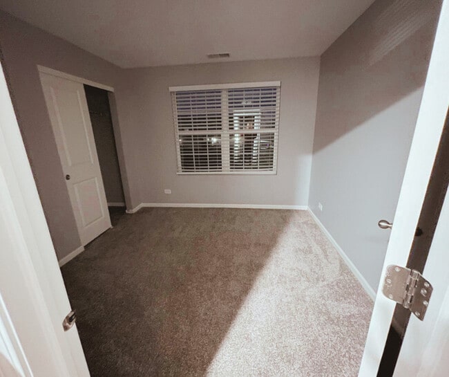 Building Photo - 1137 Amber Dr