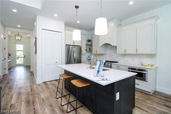 Building Photo - 7968 Cordoba Pl