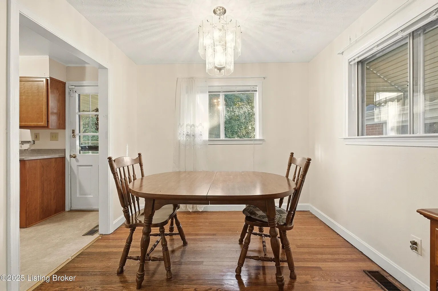 Building Photo - 415 N Hite Ave