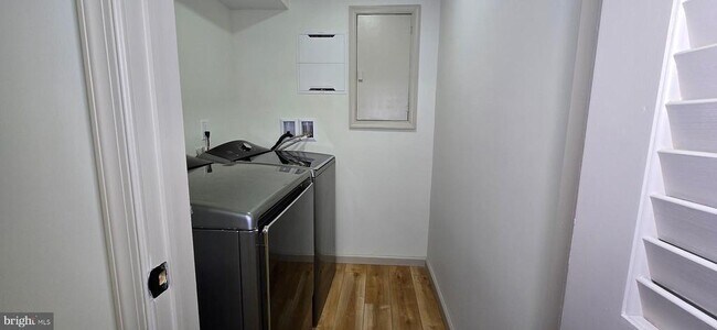 Building Photo - 1 Brattle Ct