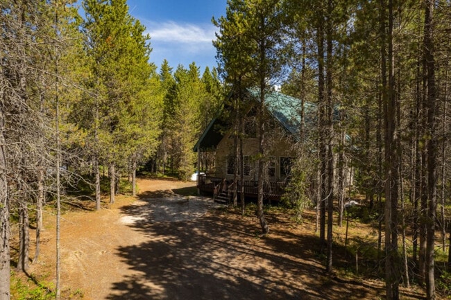 Building Photo - 3627 Bills Loop Rd