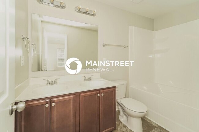Building Photo - 3 Bedroom Pet-Friendly Home in CONCORD, NC with Main Street Renewal