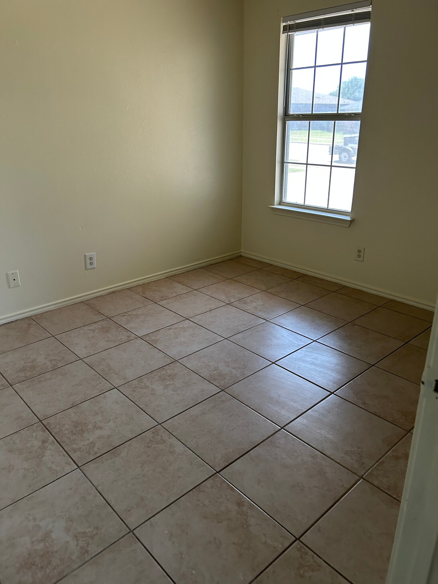 Building Photo - 3505 Northcrest Dr