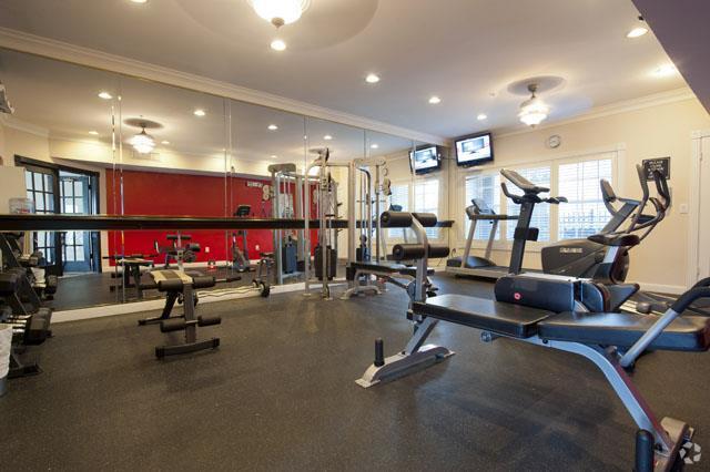 Building Photo - Move-In Specials You’ll Love!