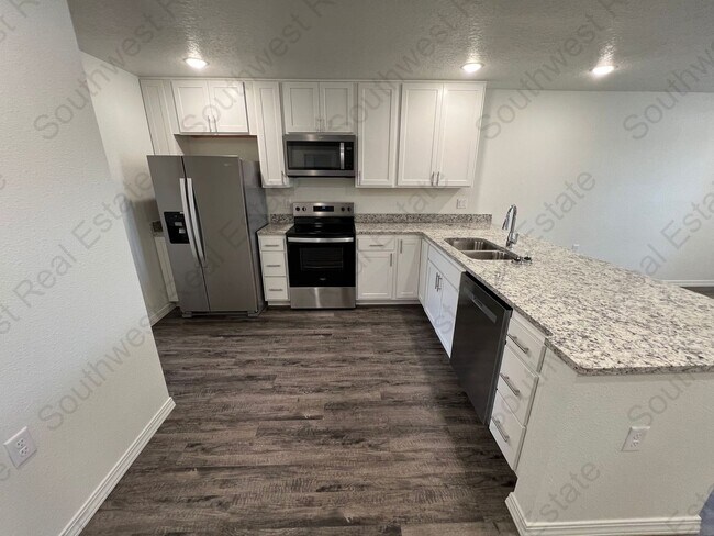 Building Photo - 2125 Bobwhite Ct