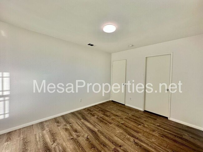 Building Photo - 14747 Carter Rd