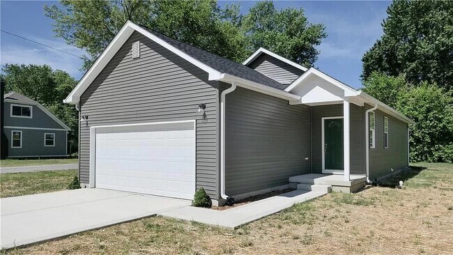 Building Photo - 3050 St Paul St