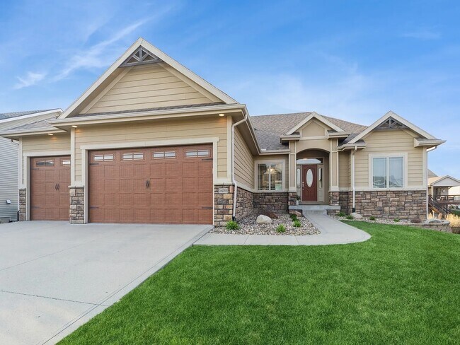 Primary Photo - 16035 Northpark Dr