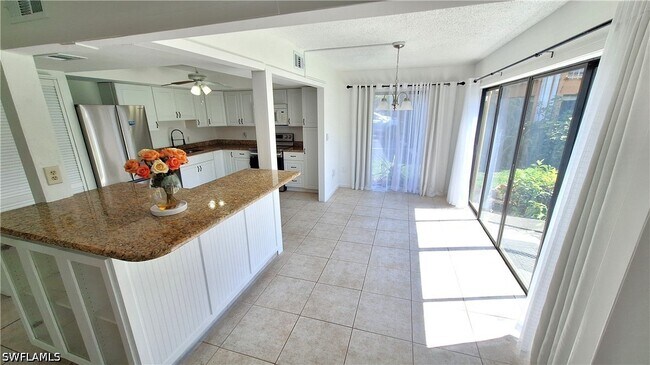 Building Photo - 406 Meadowlark Ln