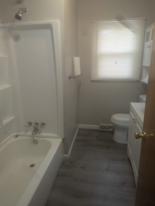 Building Photo - 1195 Old Leetown Pike