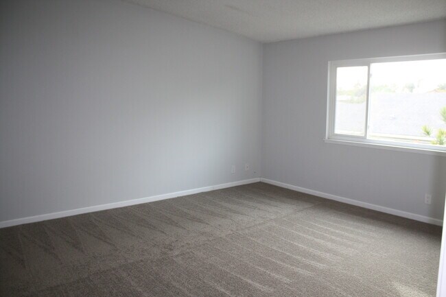 Building Photo - Property Rochester