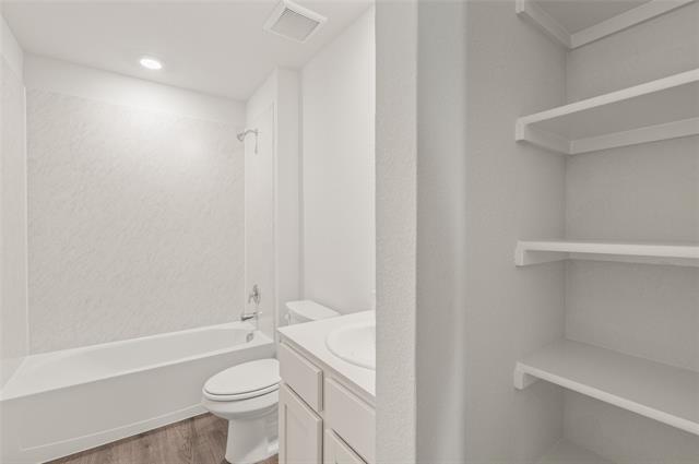 Building Photo - 3401 marie drive