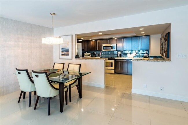 Building Photo - 3750 Galt Ocean Dr