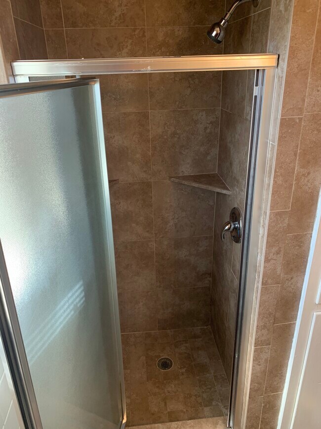 Building Photo - 701 Hybiscus Ln