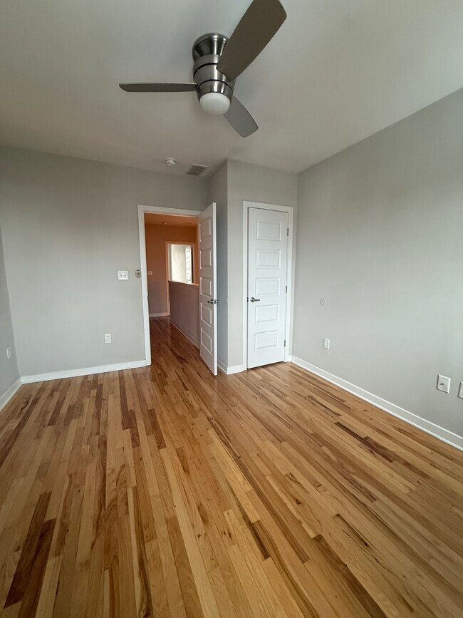 Building Photo - 149 N Potomac St