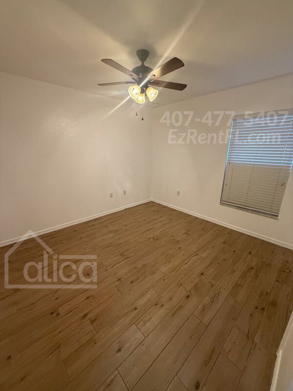 Building Photo - 1143 Madura Dr