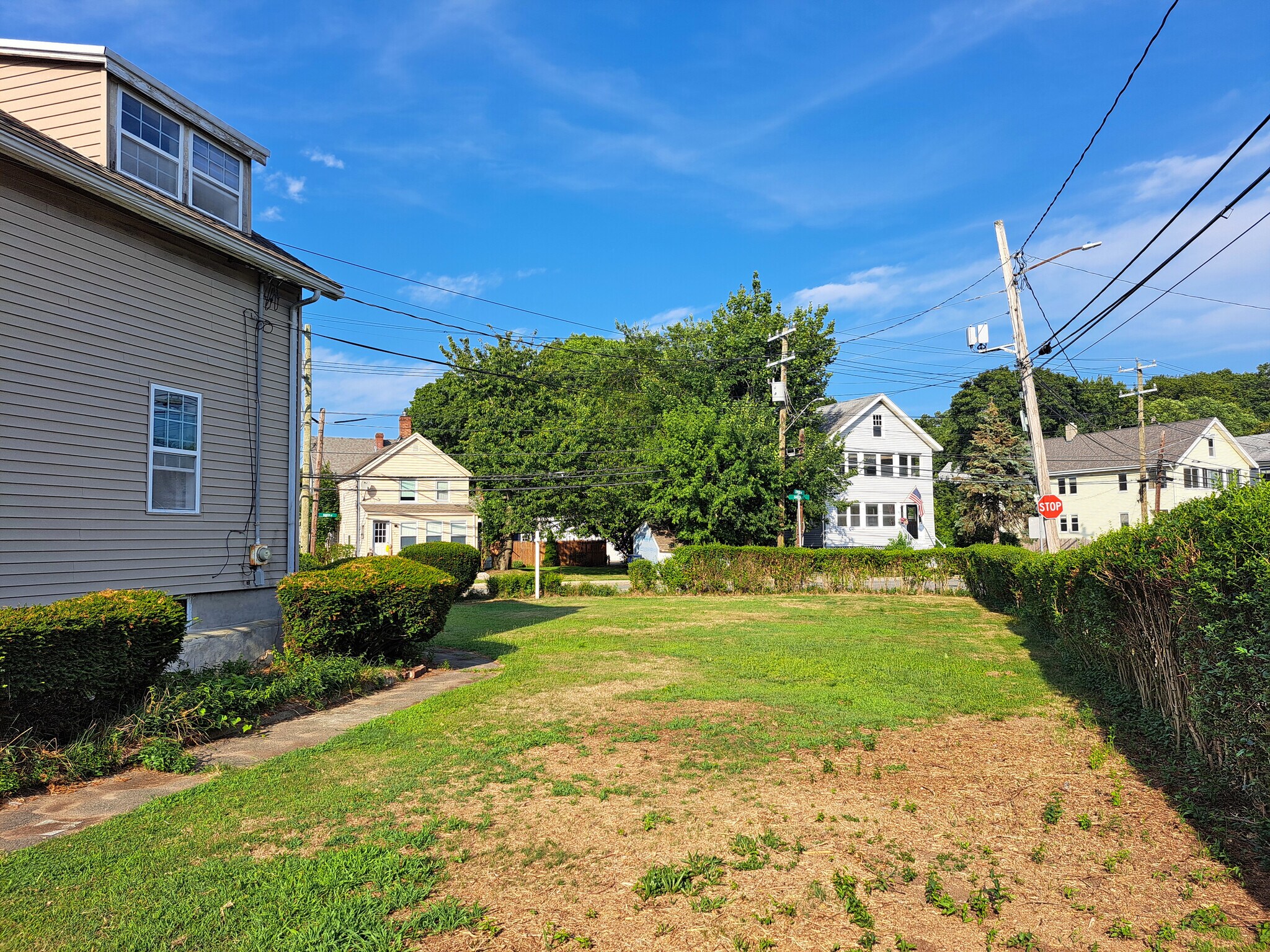 Building Photo - 158 Baker St