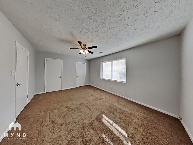 Building Photo - 1345 Womack Ave
