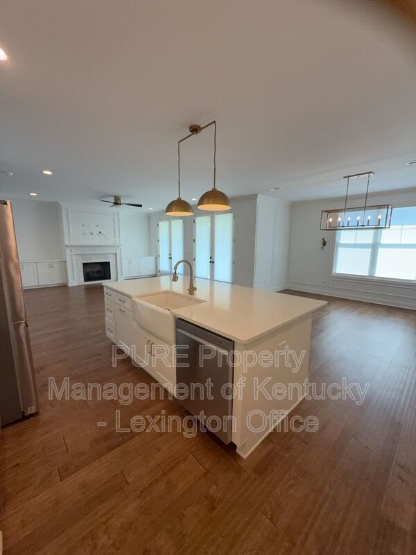 Building Photo - 1089 Squirrel Nest Ln