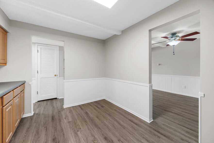 Building Photo - 1512 1st Ave