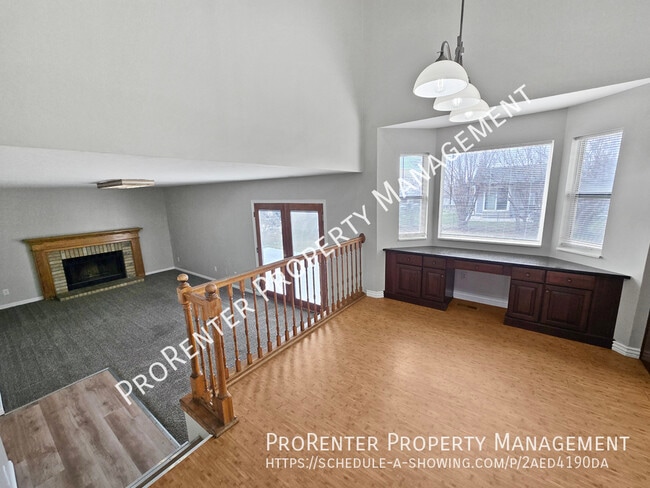 Building Photo - 1401 Ash Dr