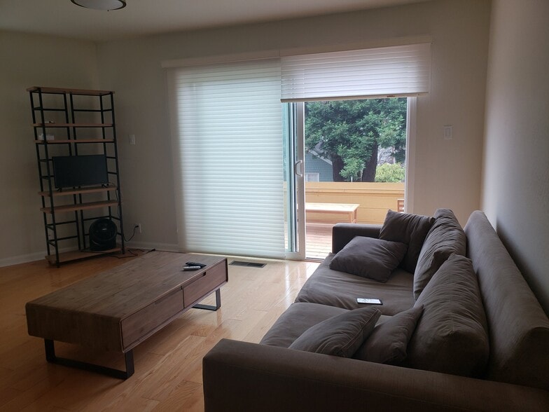 Building Photo - 962 Ferdinand Ave