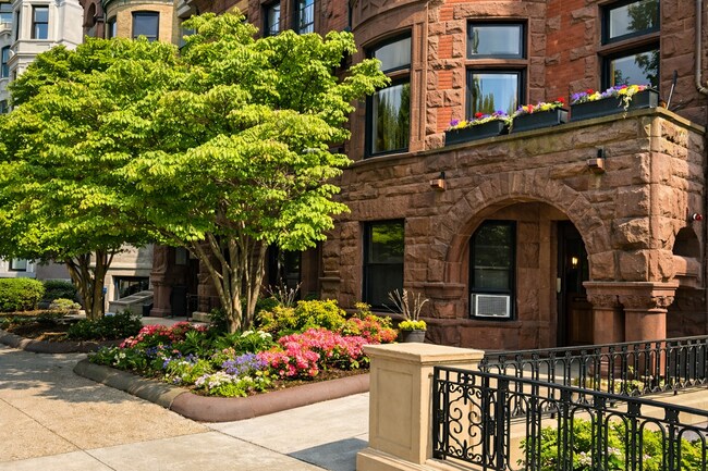 Building Photo - 178 Commonwealth Ave