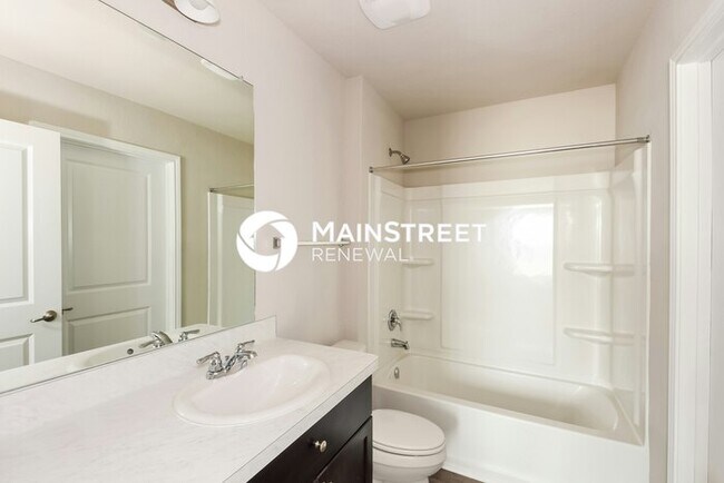 Building Photo - 4 Bedroom Pet-Friendly Home in San Antonio...