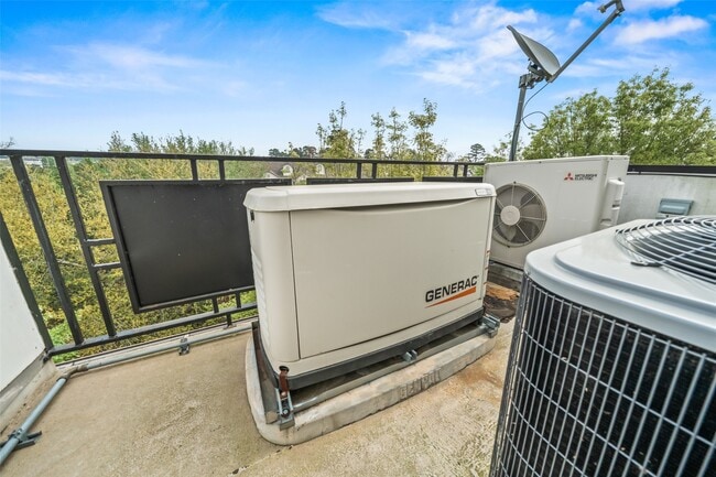 Building Photo - 4607 Regent Manor Dr